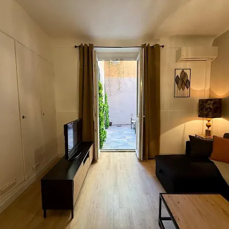 Appartement Theodora *